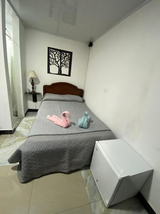 Apartaestudio Pequeno Privado Cerca Al Aeropuerto Bogotá Extérieur photo